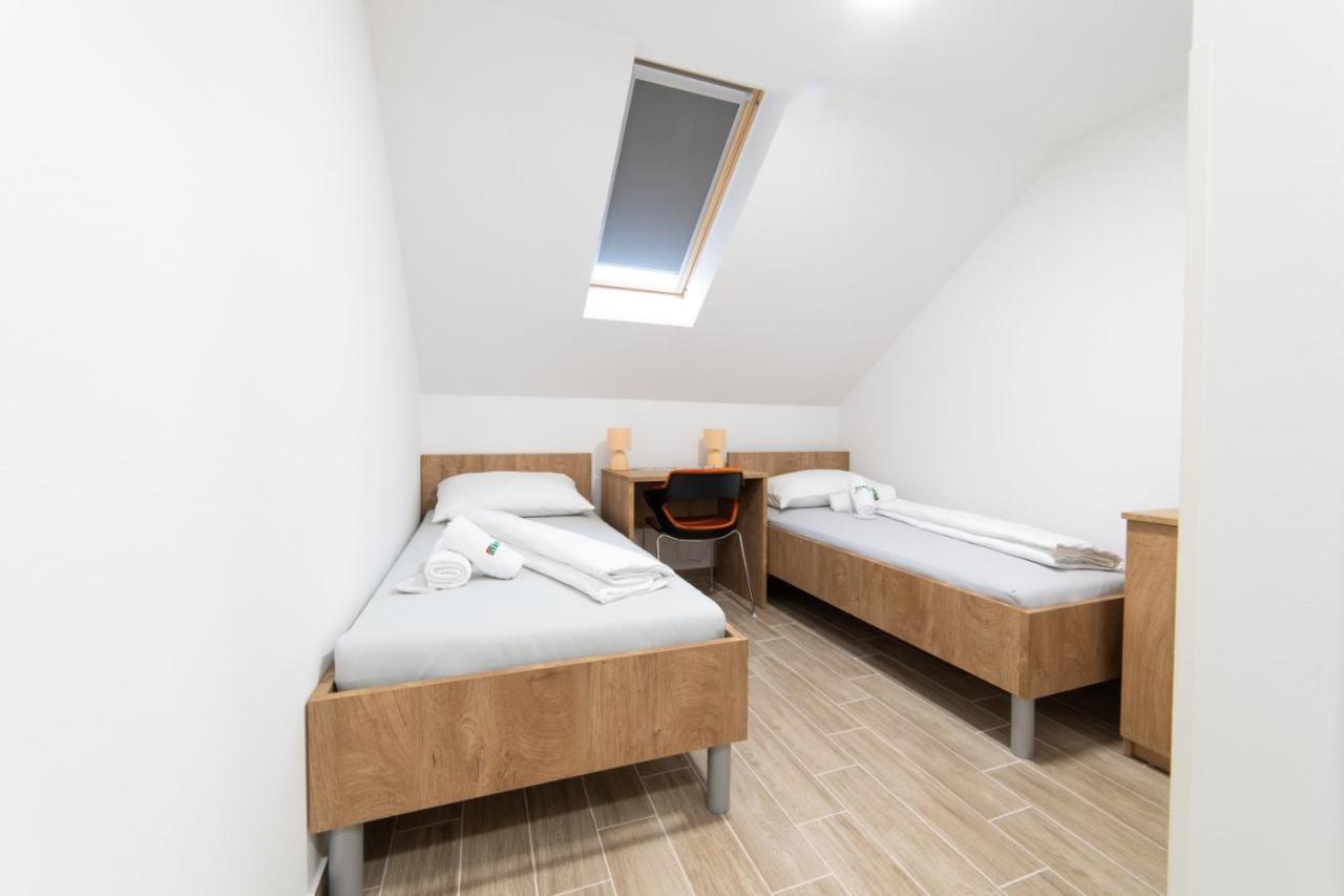 Apartmani Spoljar 주파나 외부 사진