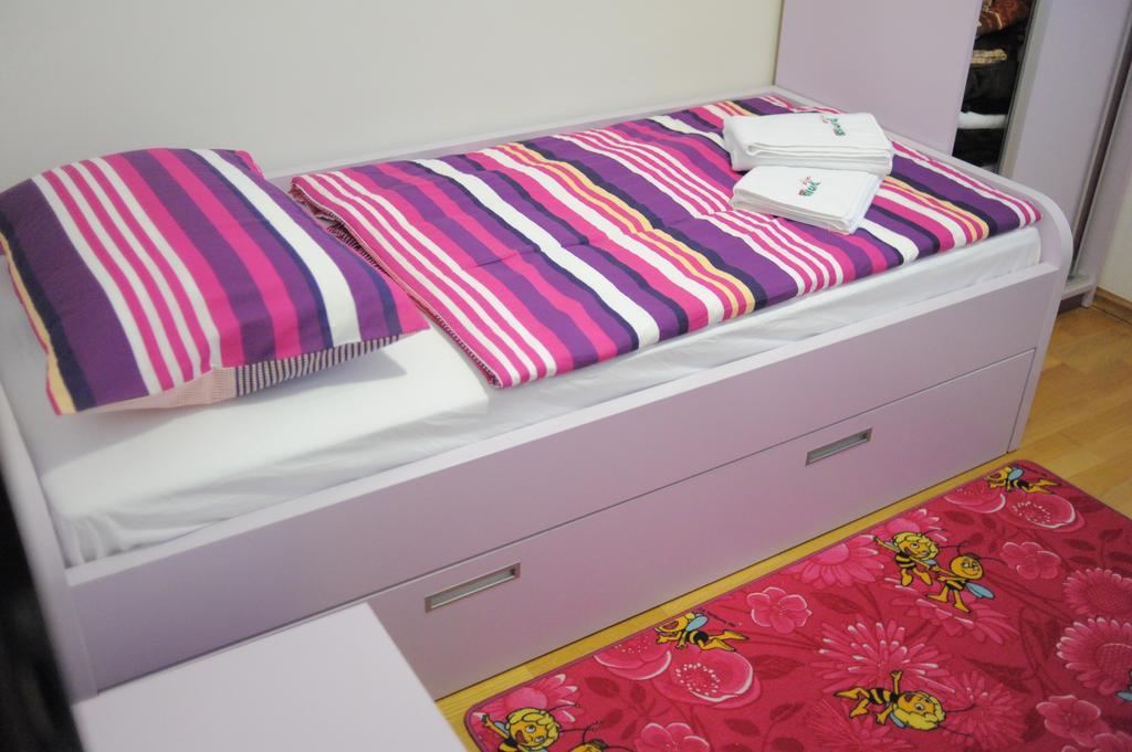 Apartmani Spoljar 주파나 외부 사진